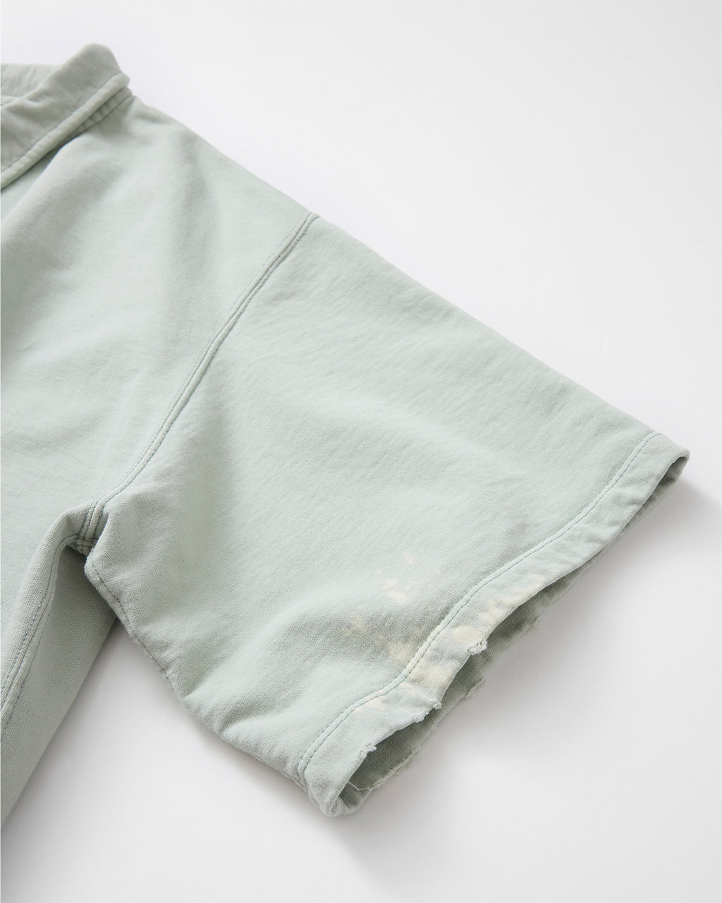 concause FRONT HALF ZIP SWEAT SHIRTS / OFF WHITE 袖口のダメージ加工ディテール
