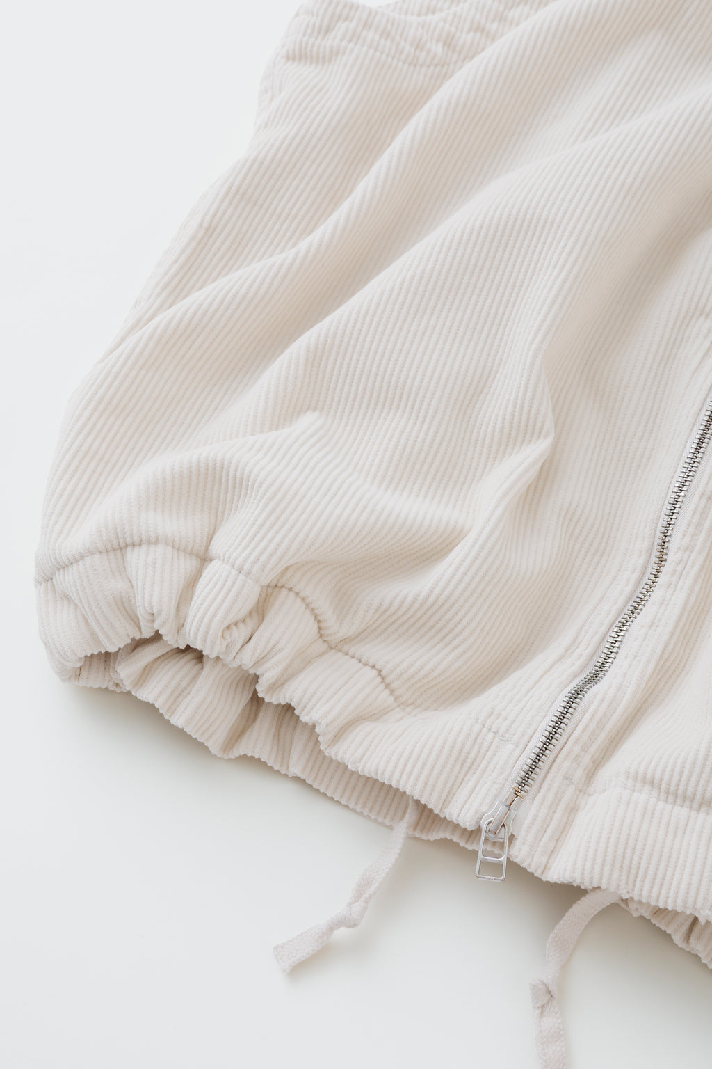 concause CORDUROY DRIVERS VEST / OFF WHITE 縫い目とリブ縫い辺りのディテール
