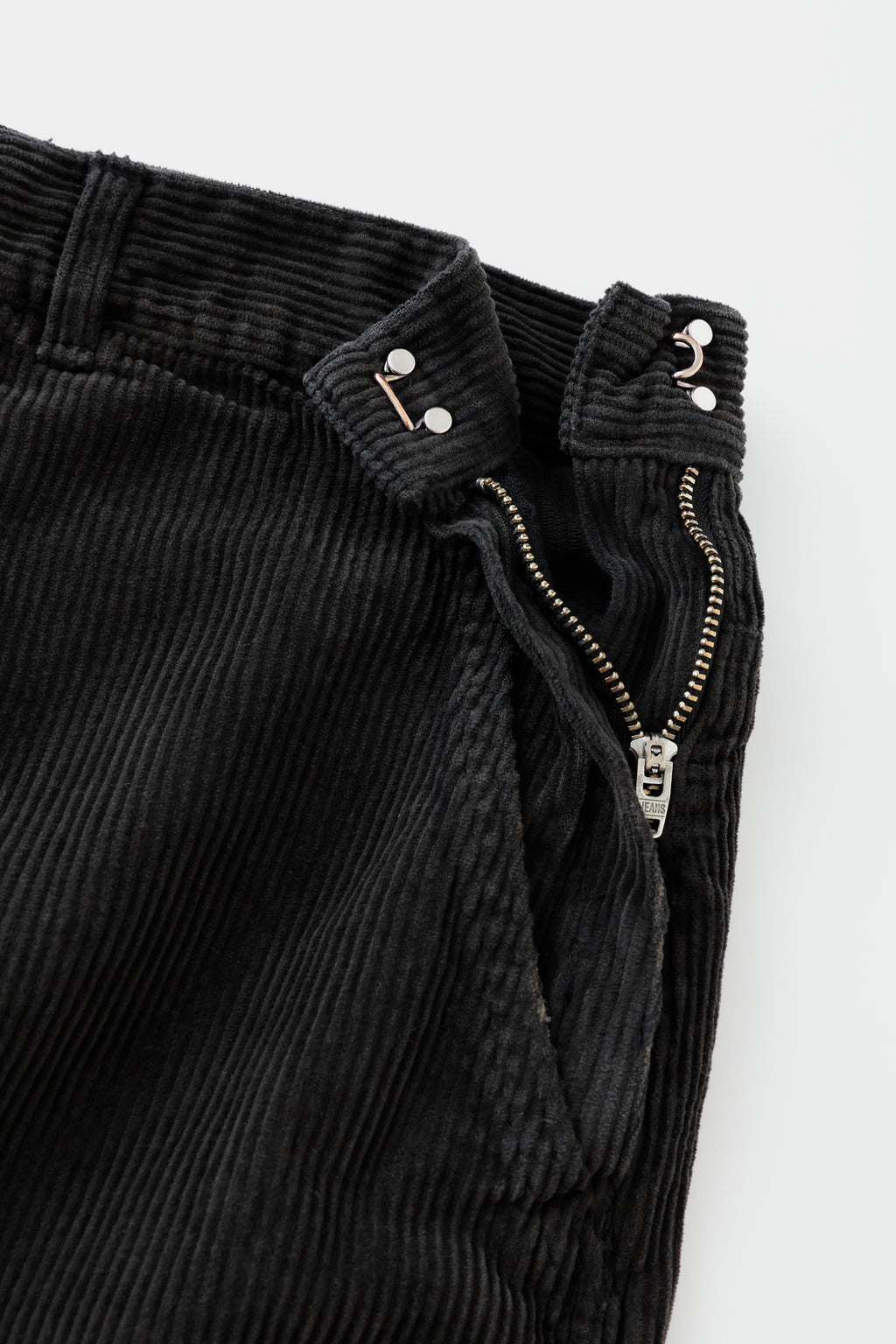 concause CORDUROY LUNCH PANTS / BLACK ウエストとポケットのディテール
