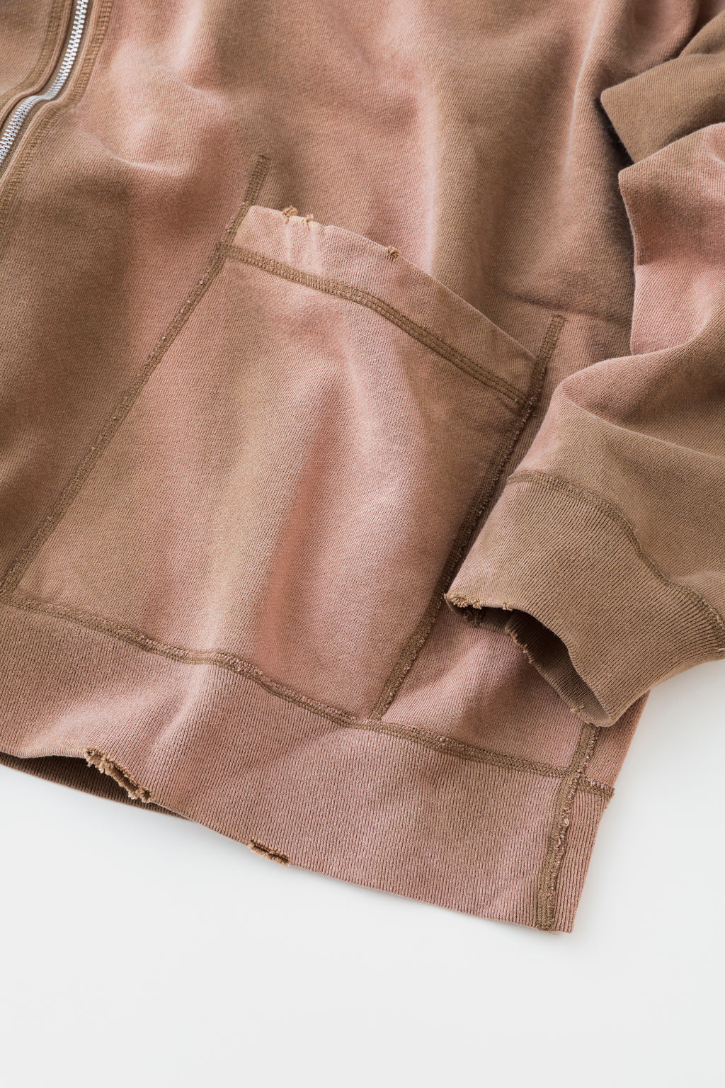 concause FULL ZIP SWEAT CARDIGAN EX / BEIGE フロントポケットと裁ち切り仕上げのディテール
