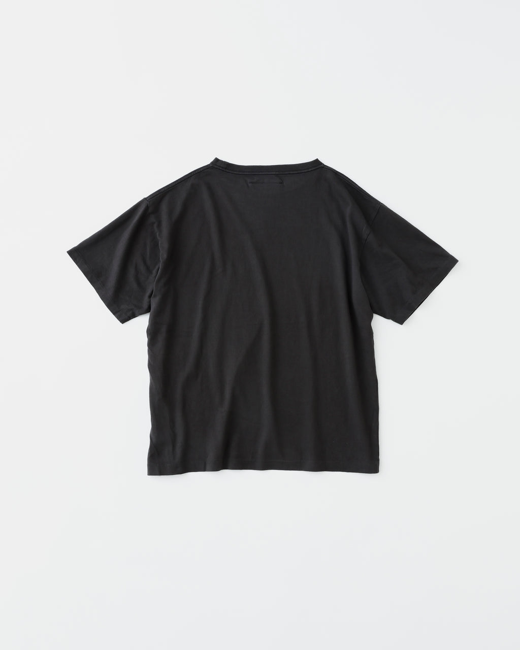 concause S/S TEE / BLACK 背面
