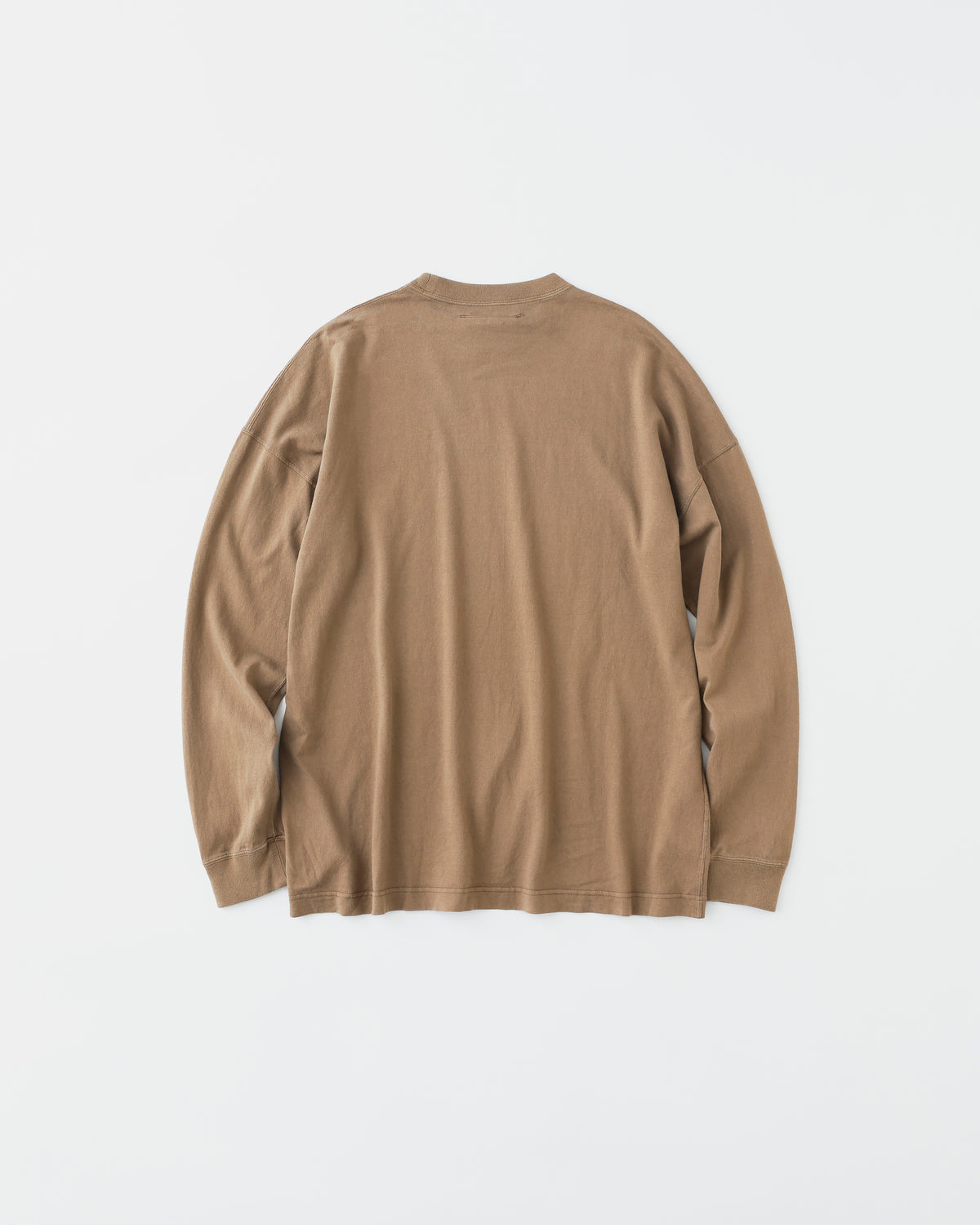 concause L/S TEE / TAUPE 背面
