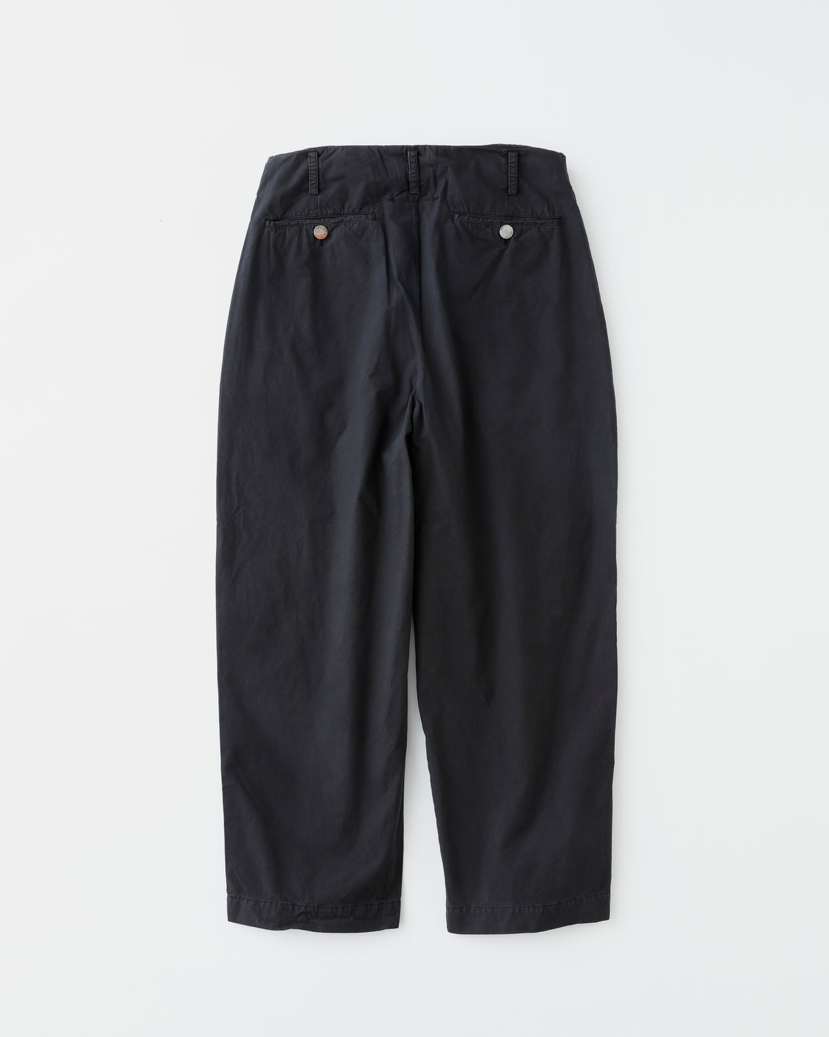 concause WIDE TAPERD SLACKS / BLACK 背面
